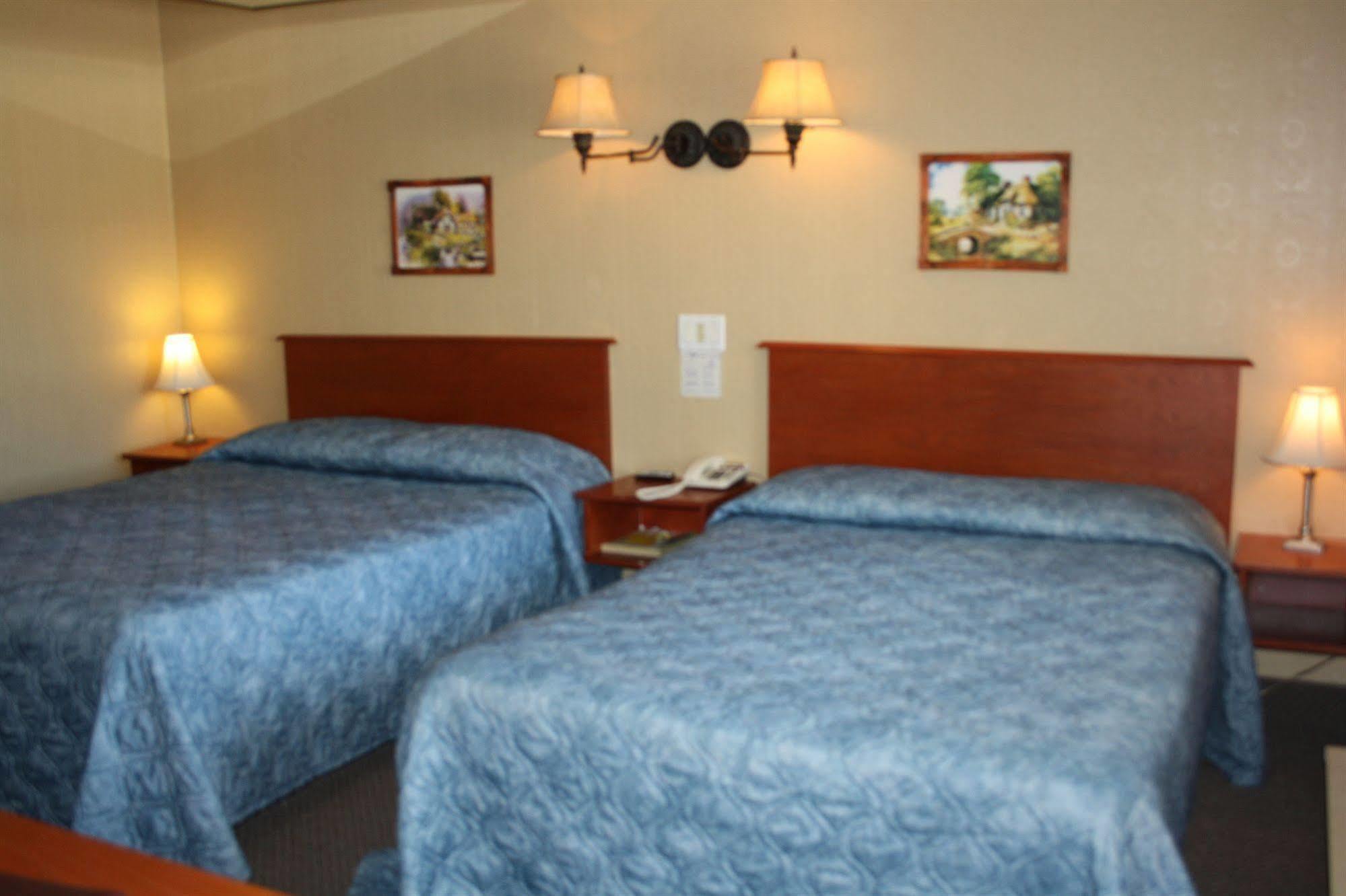 Au Doc Motel เรอปองติญี ภายนอก รูปภาพ